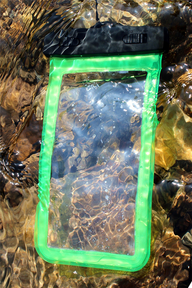 Picture of Large window smart phone waterproof bag PVC plastic clip sealing mobile phone rainproof storage bag large screen 7 inch screen Universal