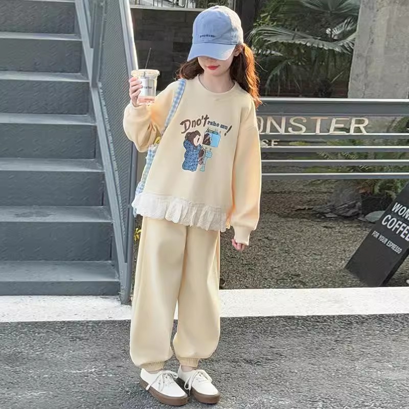 Picture of Girls Sweatshirt Sports Suit Spring and Autum 2025 New Medium and Large Children's Spring Clothing Western-Style Casual Pants Two-Piece Set