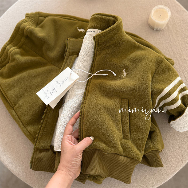 Picture of Spot Autumn and Winter New Kidsren's Velvet Warm Jackets for Boys and Girls Ollie Velvet Jackets Casual Trendy Two-Piece Set
