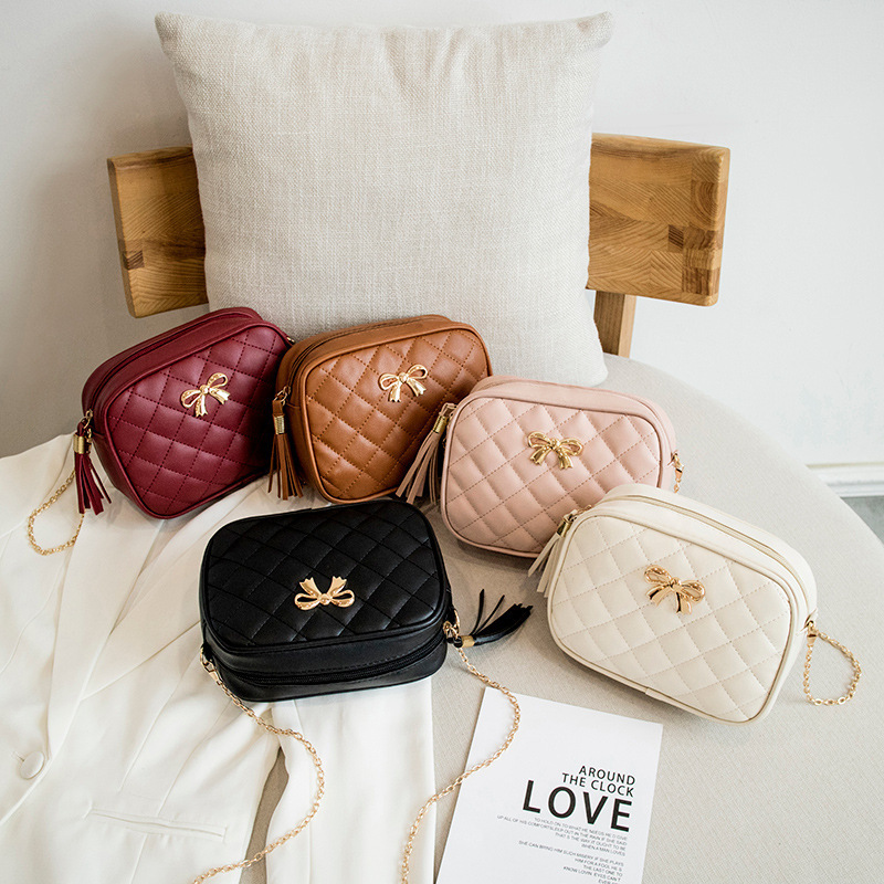 Picture of Foreign trade rhombus zipper women's bag 2023 spring and summer new fashion chain shoulder slung small square bag women's bag wholesale
