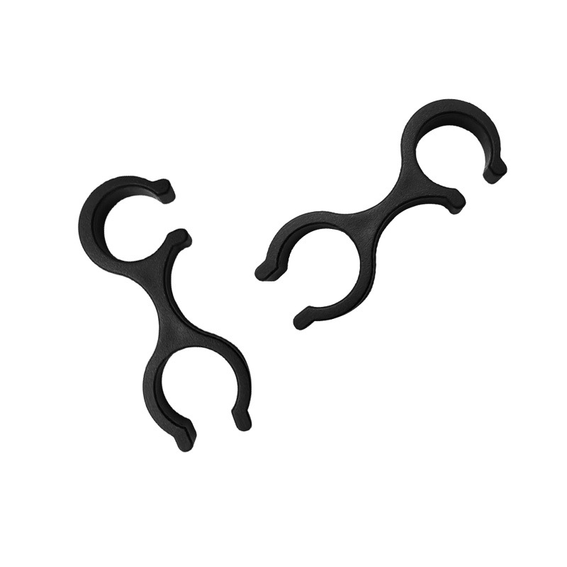 Picture of Newcastle outdoor supplies climbing pole accessories eight-word double-ring buckle storage buckle carabiner S1