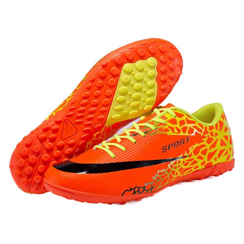 Cross-border Autumn New Assassin's same style broken nail football shoes, men's, women's and children's football training shoes one-piece delivery