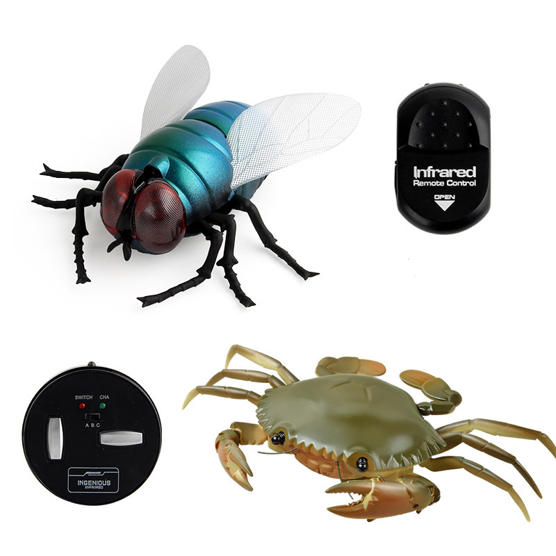 Picture of New exotic simulation infrared remote control insect fly bee ladybug crab mantis mouse trick toy wholesale