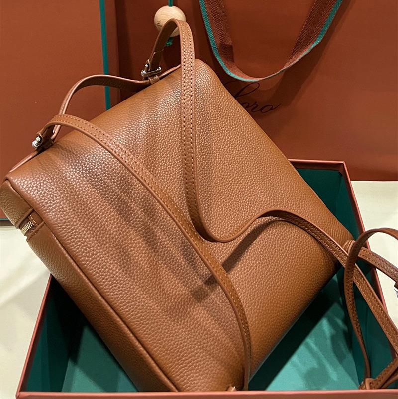 Picture of Loro new backpack first layer cowhide small backpack handbag foreign trade genuine leather women's bag simple all-match