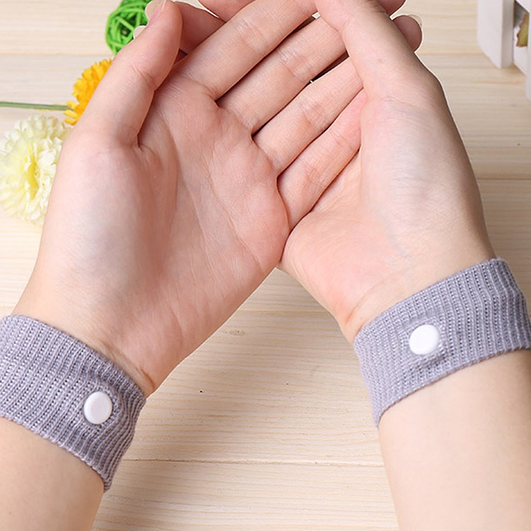Picture of Xinyun Anti-Motion Sickness Wristband, Travel Motion Sickness Bracelet, Seasickness, Vomiting, Morning Sickness Artifact, Motion Sickness Bracelet, Travel Ready