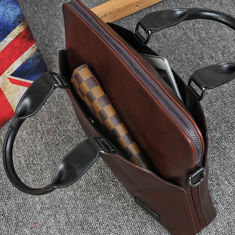 Picture of Men's Shoulder Bag Korean Style Casual Satchel Crossbody Bag Trendyy Computer Bag Pu Men's Bag Crazy Horse Leather Crossbody
