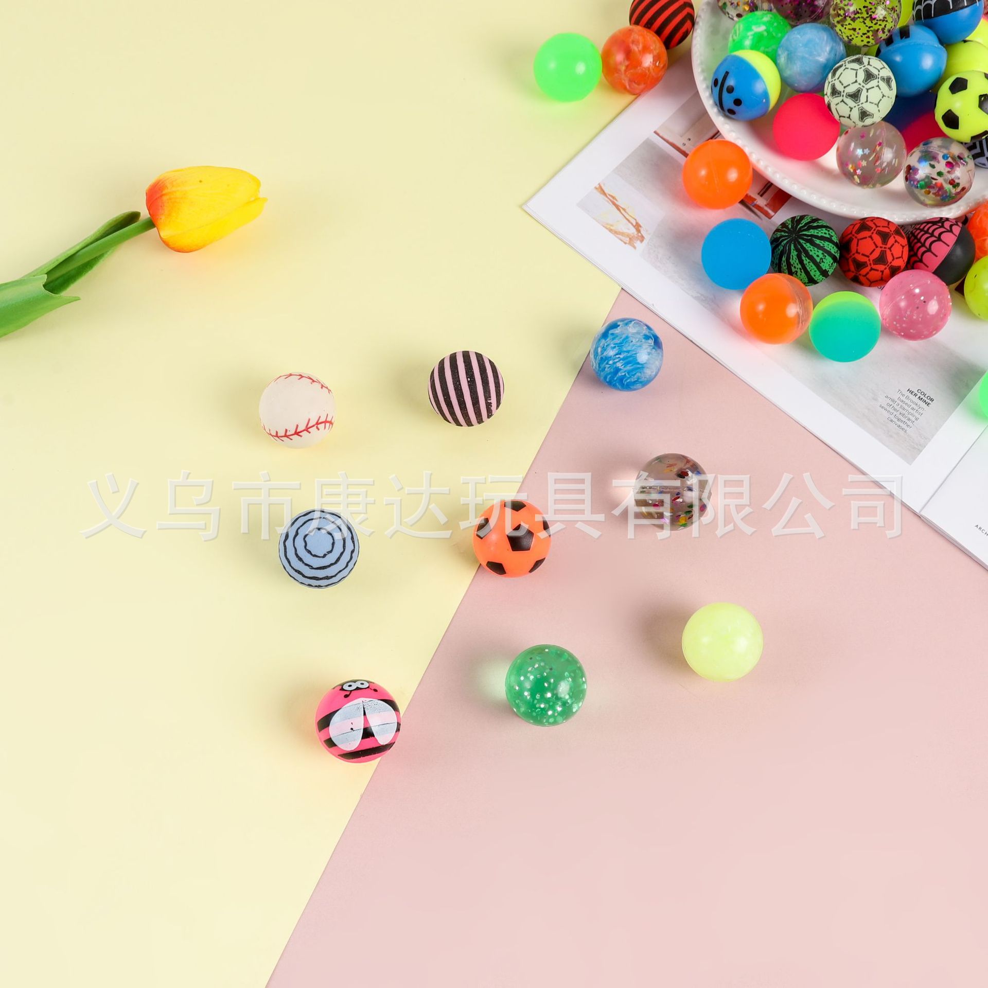 Picture of No.32 mixed with a variety of rubber elastic ball 100 loaded with egg twisting machine bounce ball children's toy ball jump ball