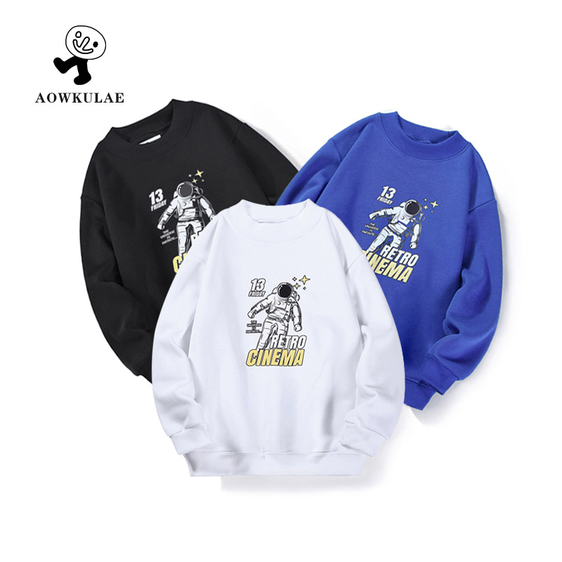 Picture of Autumn and Winter Korean Style New Kidsren's Velvet Sweatshirt, Medium and Large Kidsren's High Collar One-Piece Velvet Sweatshirt, Boys' Thickeneded Sweatshirt