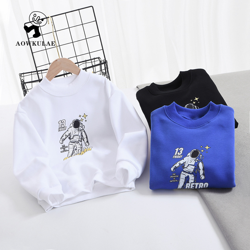 Picture of Autumn and Winter Korean Style New Kidsren's Velvet Sweatshirt, Medium and Large Kidsren's High Collar One-Piece Velvet Sweatshirt, Boys' Thickeneded Sweatshirt