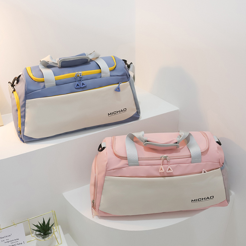 Picture of Large Capacity Fashion Portable Travel Bag Lightweight Universal Short Distance Luggage Bag Storage Crossbody Bag Sports Fitness Bag