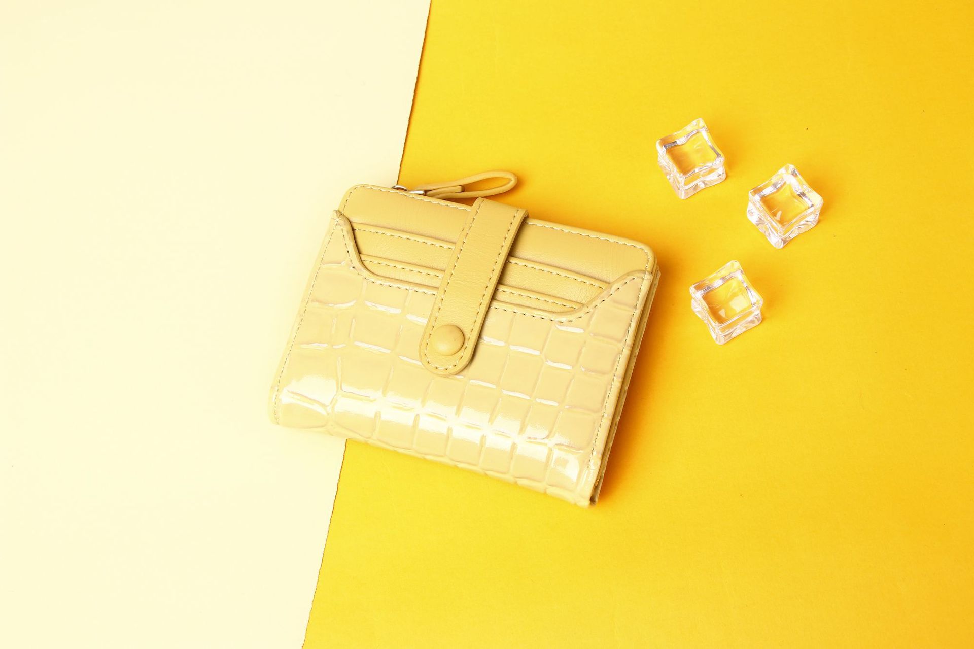 Picture of 2024 New Short Women's Wallet High-End Multi-Card Slot Multi-Function Card Holder Solid Color Stone Pattern Coin Purse Wallet Bag