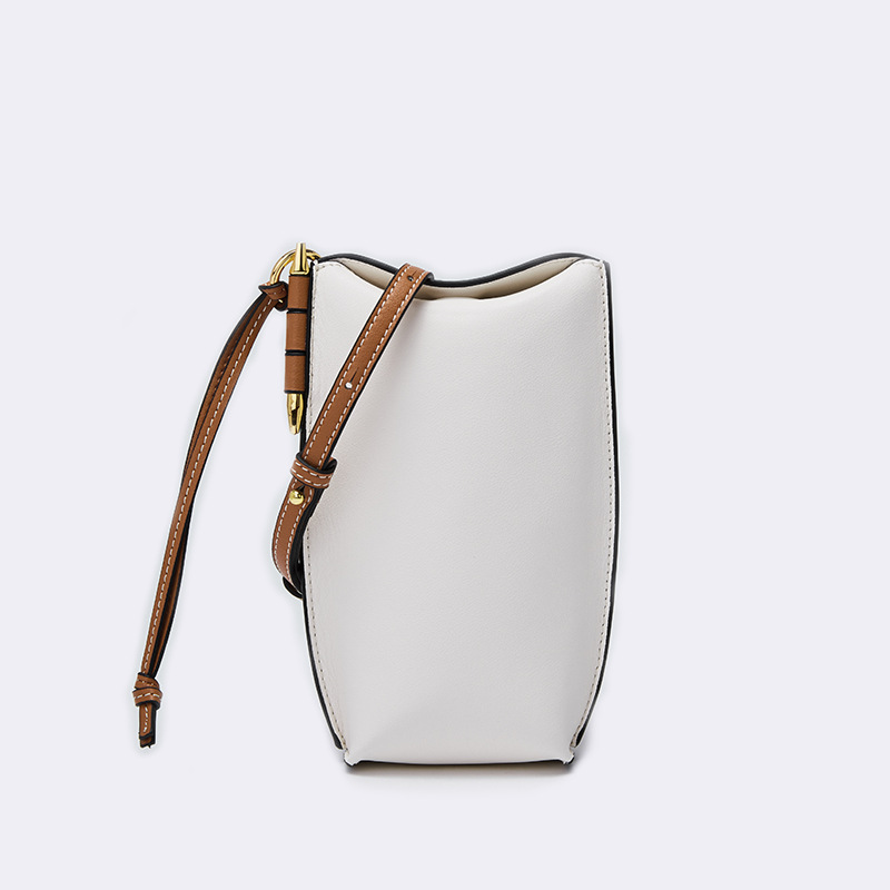Picture of 2024 New Cross-Border Fashion Mini Small Bag Retro Genuine Leather Women's Bag Shoulder Crossbody Mobile Phone Bag Women's Wholesale