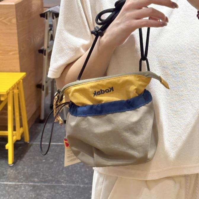 KODAK Kodak camera bag shoulder slung small bag outdoor sports leisure mobile phone storage bag portable hanging neck