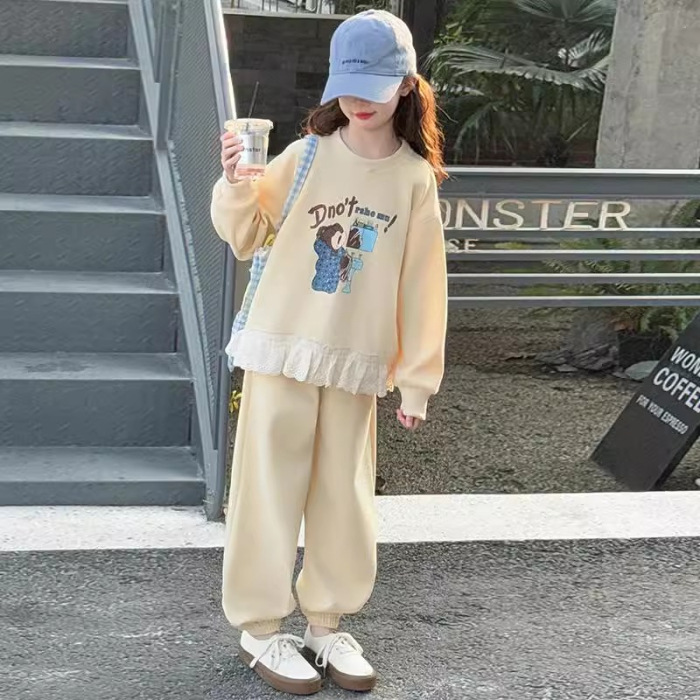 Picture of Girls Sweatshirt Sports Suit Spring and Autum 2025 New Medium and Large Children's Spring Clothing Western-Style Casual Pants Two-Piece Set