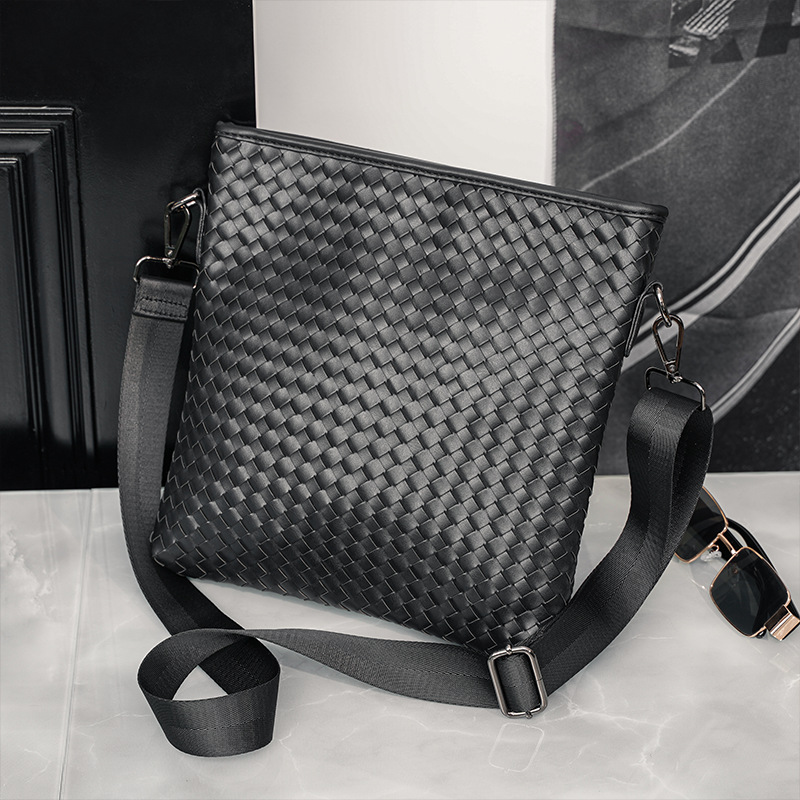 Picture of Wholesale New Korean Style Men's Shoulder Bag Handwoven Casual Men's Bag Trendy Crossbody Bag Outdoor Backpack