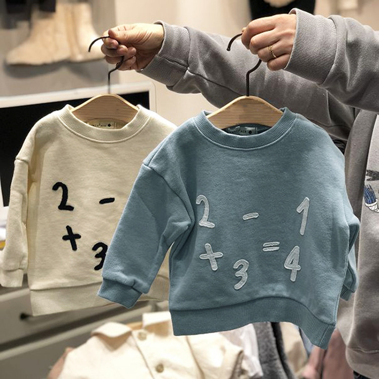 Autumn and winter clothing Korean children's clothing new boys and girls Korean fan loose thin velvet cotton sweater digital long sleeve top 2