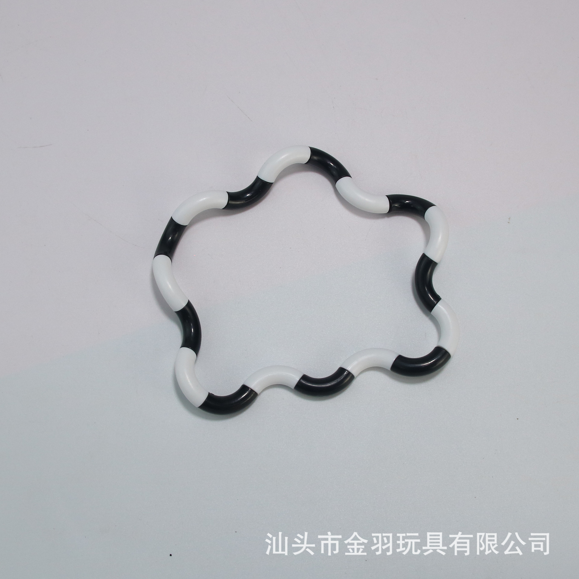Picture of Creative Decompression Macaron Finger Infinite Rubik's Cube 18 Section Deformation Twist Rope Variables Twist Pocket Toy