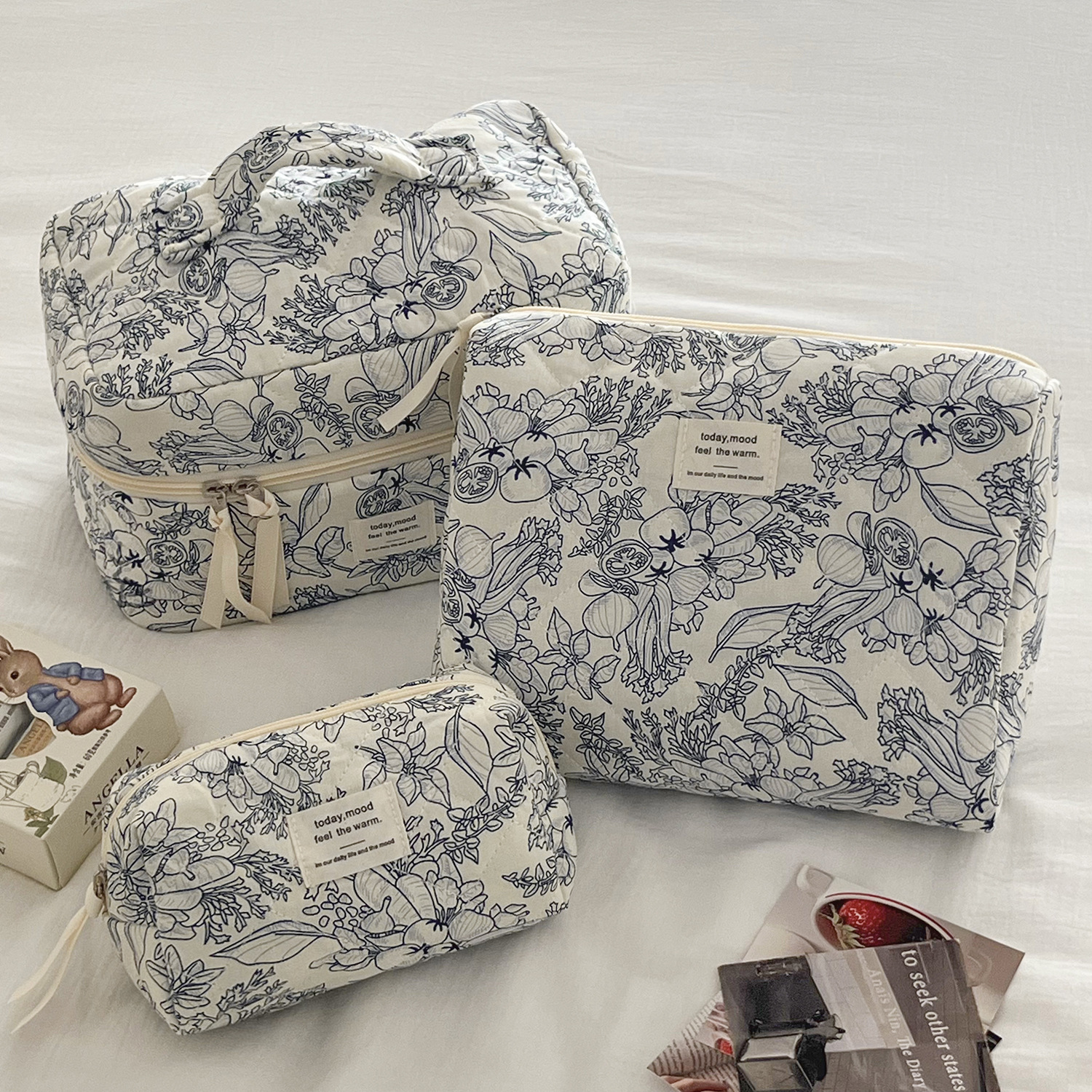 Tea Break Jungle Series Cosmetic Bag New Ink Ins Storage Bag Travel Portable Large Capacity Toiletries Bag