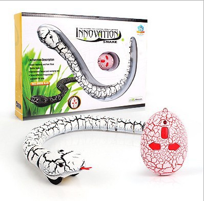 Picture of Preferred Remote Control Rattlesnake Cross-Border Trick Artificial Animal Model Crawling Realistic Toy Snake Pet Amuse Cats and Dogs