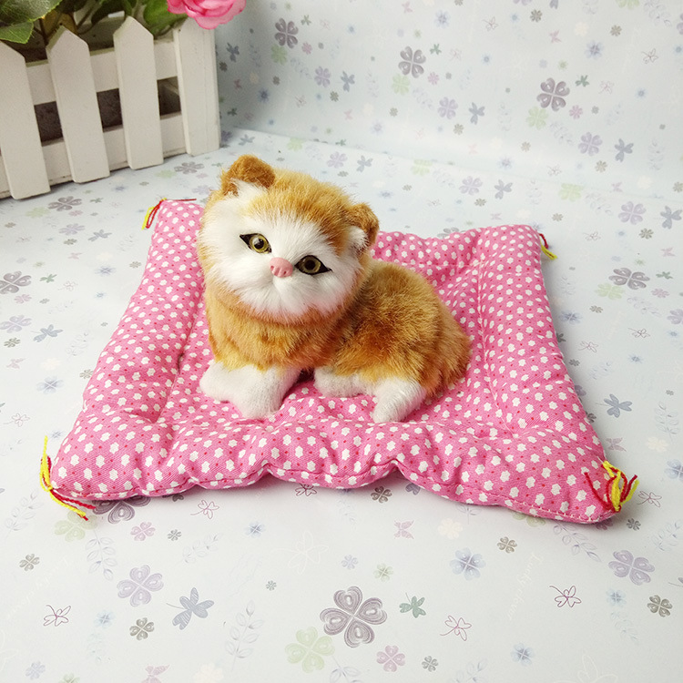 Picture of A simulated cat will call a sleeping cat cloth pad cat gift cat crafts toy car ornaments