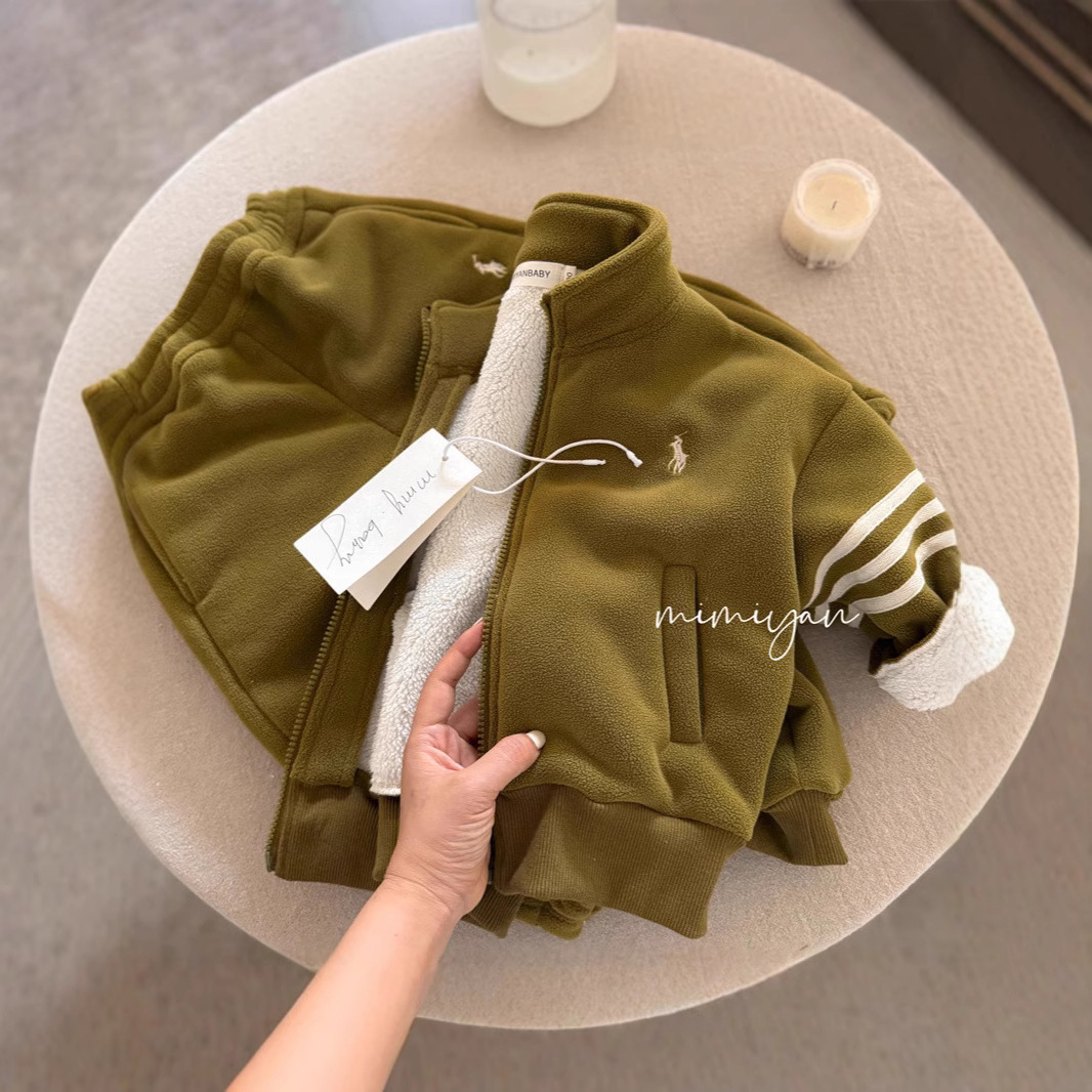 Picture of Spot Autumn and Winter New Kidsren's Velvet Warm Jackets for Boys and Girls Ollie Velvet Jackets Casual Trendy Two-Piece Set