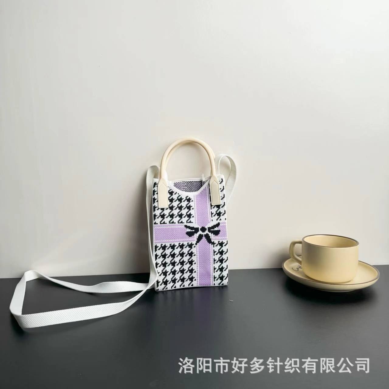 Picture of Advanced Sense Ins Mobile Phone Bag New Cartoon Knitted Bag Dopamine Niche All-match Crossbody Shoulder Bag Handbag