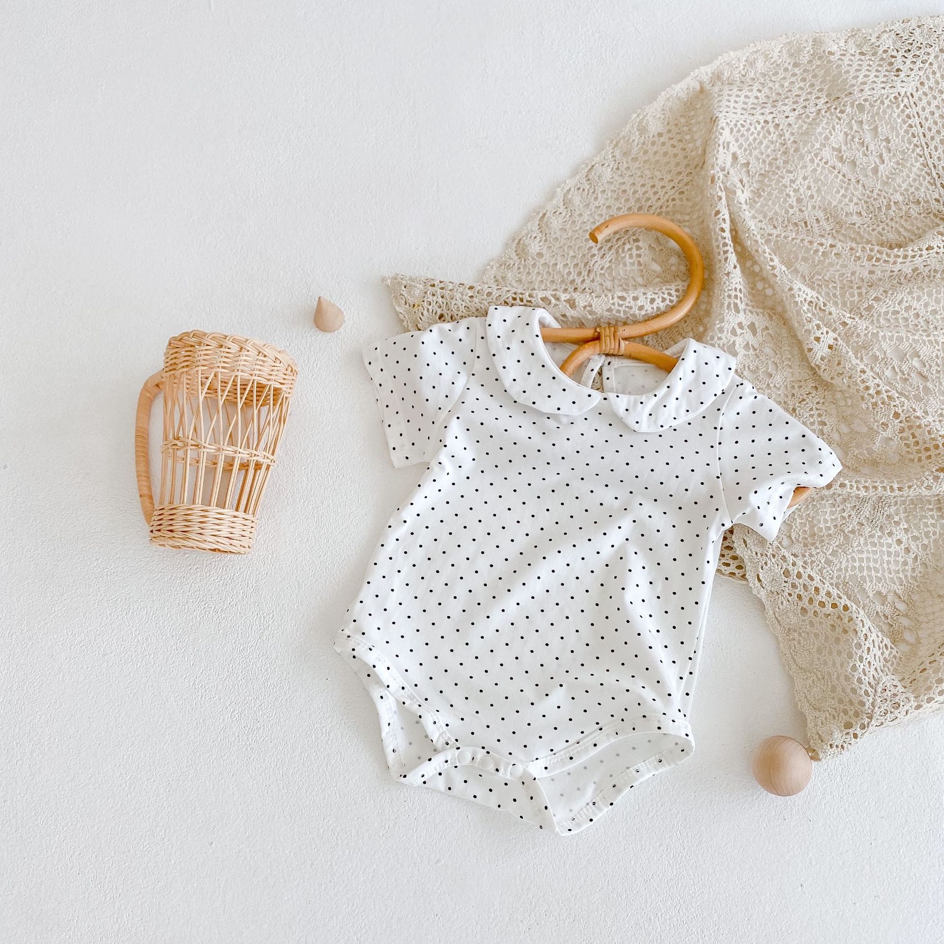 Picture of Ins 2025 New Summer Products for Infants and Young Kidsren, Baby Girls, Polka Dots, Doll Collar, Jumpsuits, Rompers