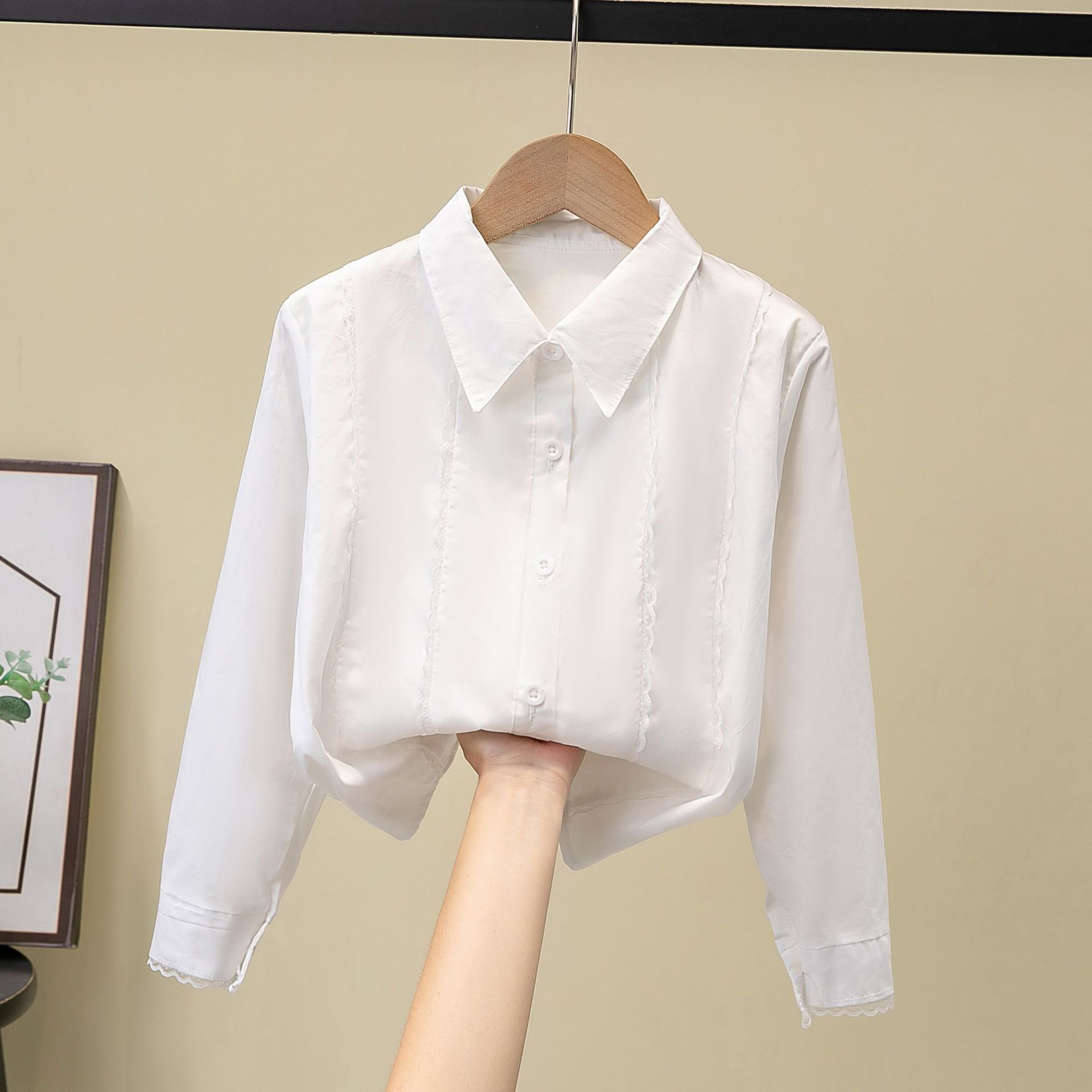 Picture of Shirt lace white girl's bottoming shirt top middle and small children's clothing student long sleeve middle and big children's inner wear overseas