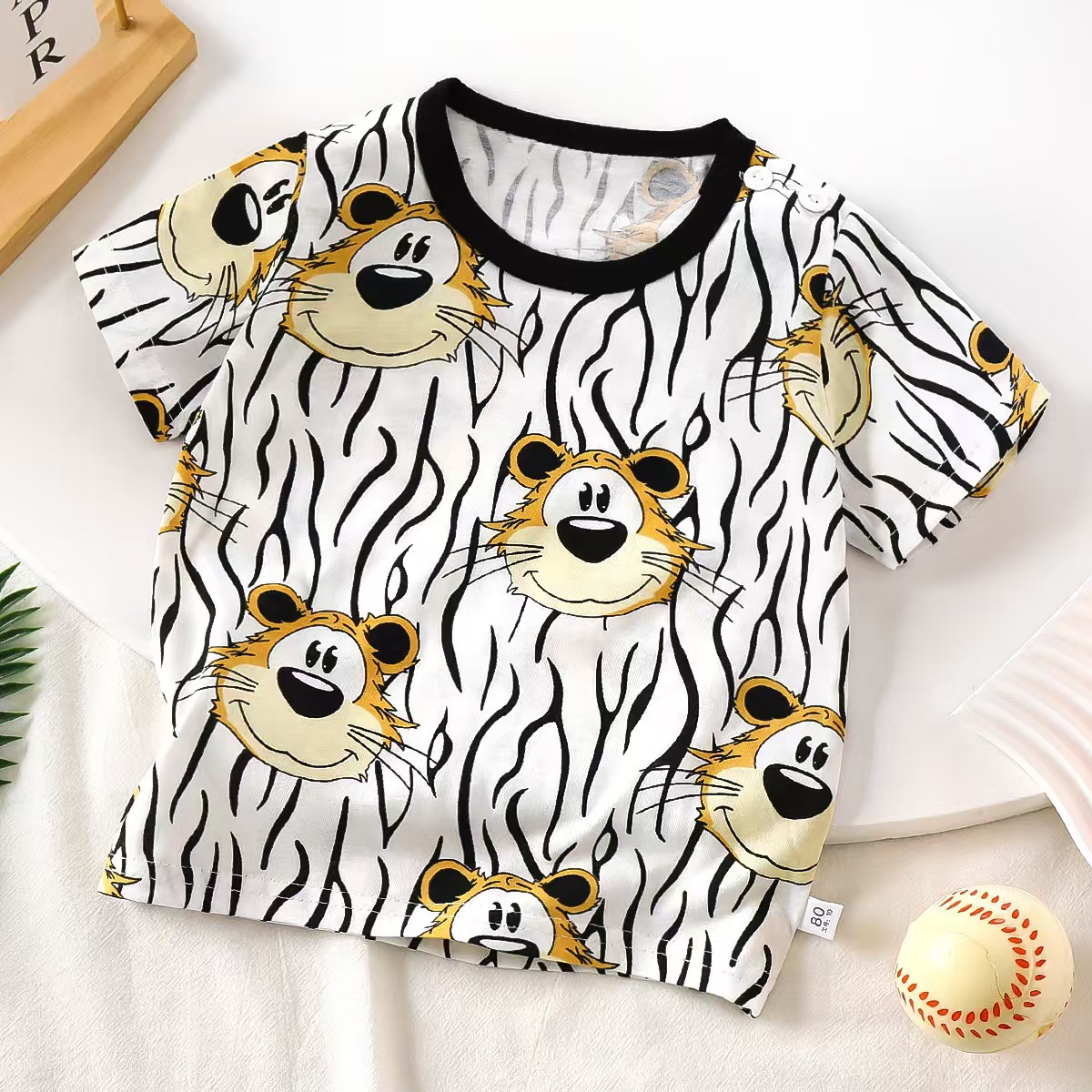 Picture of New cotton summer children's half sleeve round neck T-shirt short sleeve sports home clothing factory direct sales a generation of hair