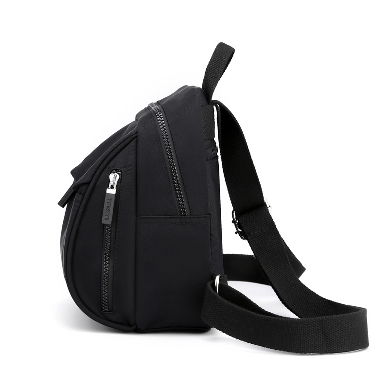 Picture of Large-Capacity Commuter Travel Bag, Fashionable Women's Backpack, Casual Student School Bag, Trendy Water-Repellent Nylon Cloth Bag