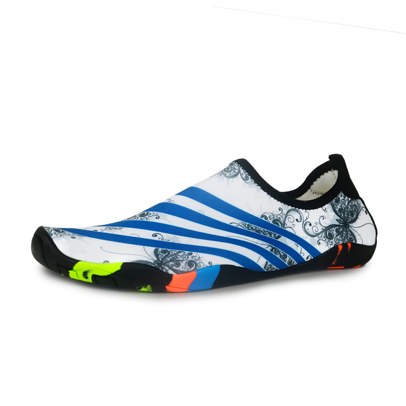 Picture of Couple's large size diving snorkeling shoes outdoor wading shoes beach thick bottom swimming shoes factory wholesale