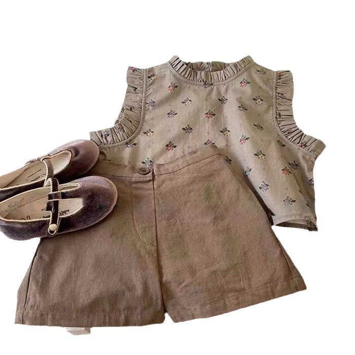 Picture of Girls Summer Suit 2025 New Style Floral Vest Shorts Kidsren's Fashionable Two-Piece Set Trendy Korean Style Kidsren's Clothing