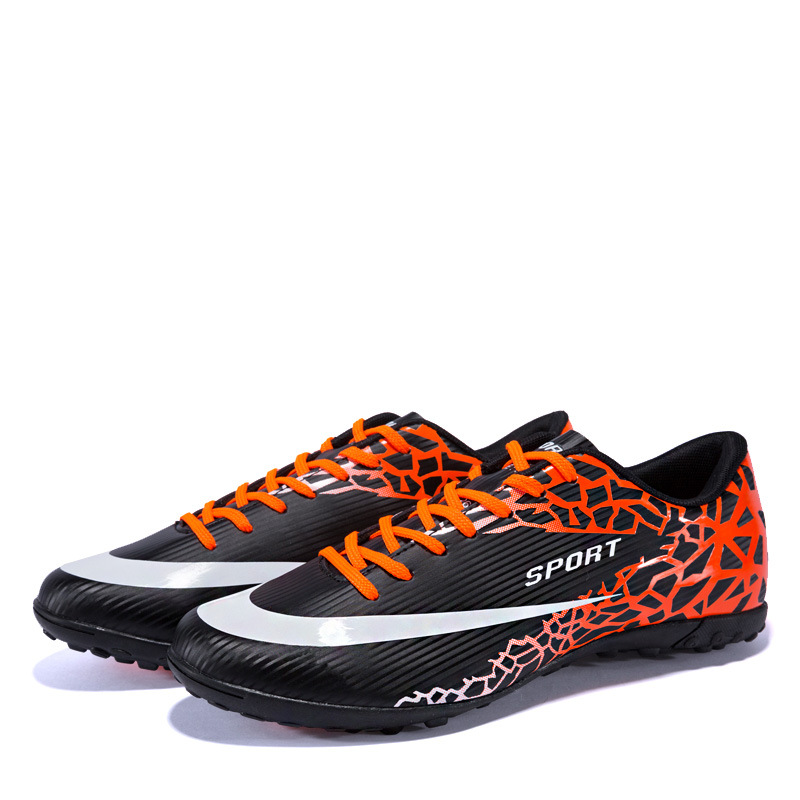 Picture of Cross-border Autumn New Assassin's same style broken nail football shoes, men's, women's and children's football training shoes one-piece delivery