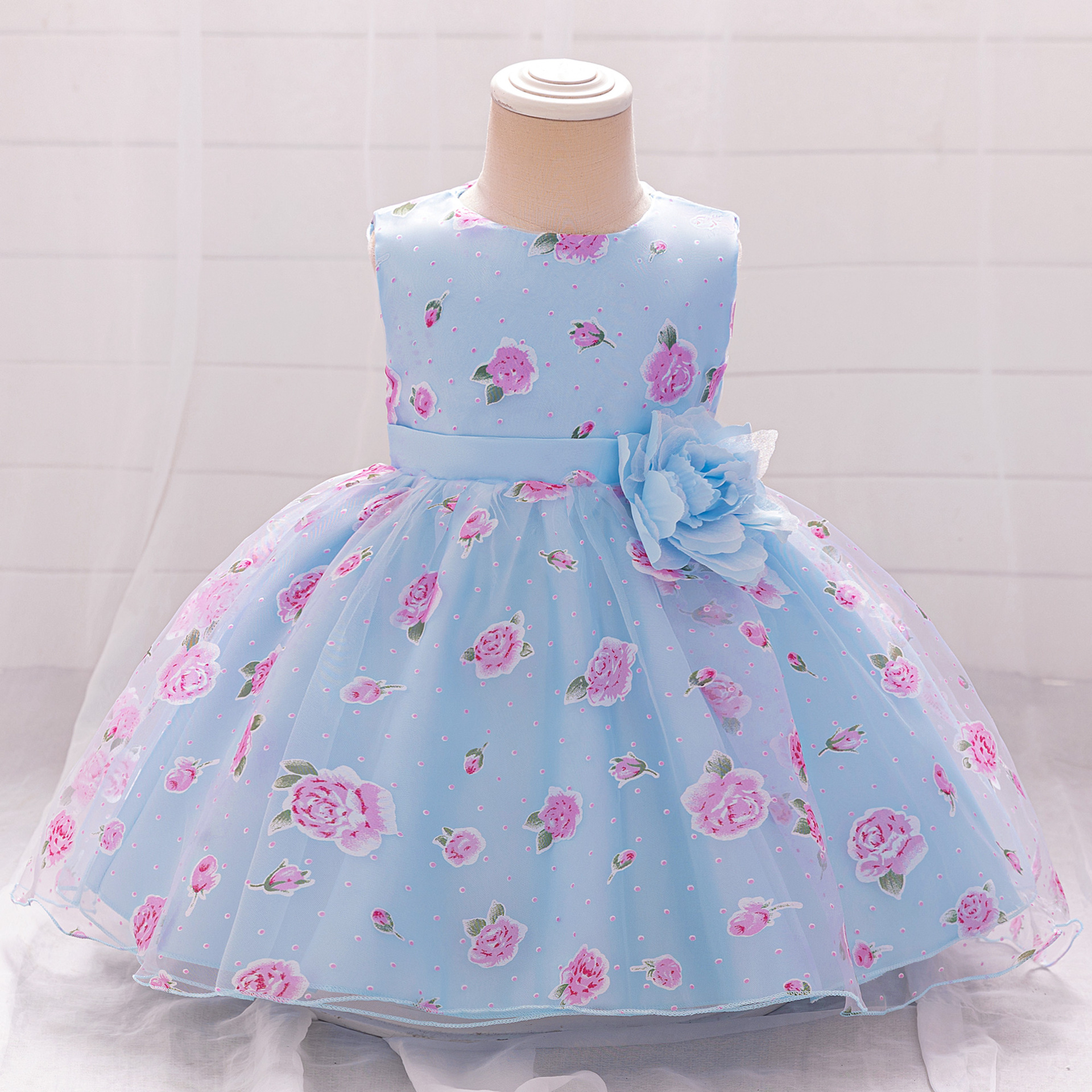 Picture of Wholesale Children's Dress 2025 European and American New Girls Dress Princess Dress Printed Flower Wedding Dress Catwalk Fluffy Princess Dress