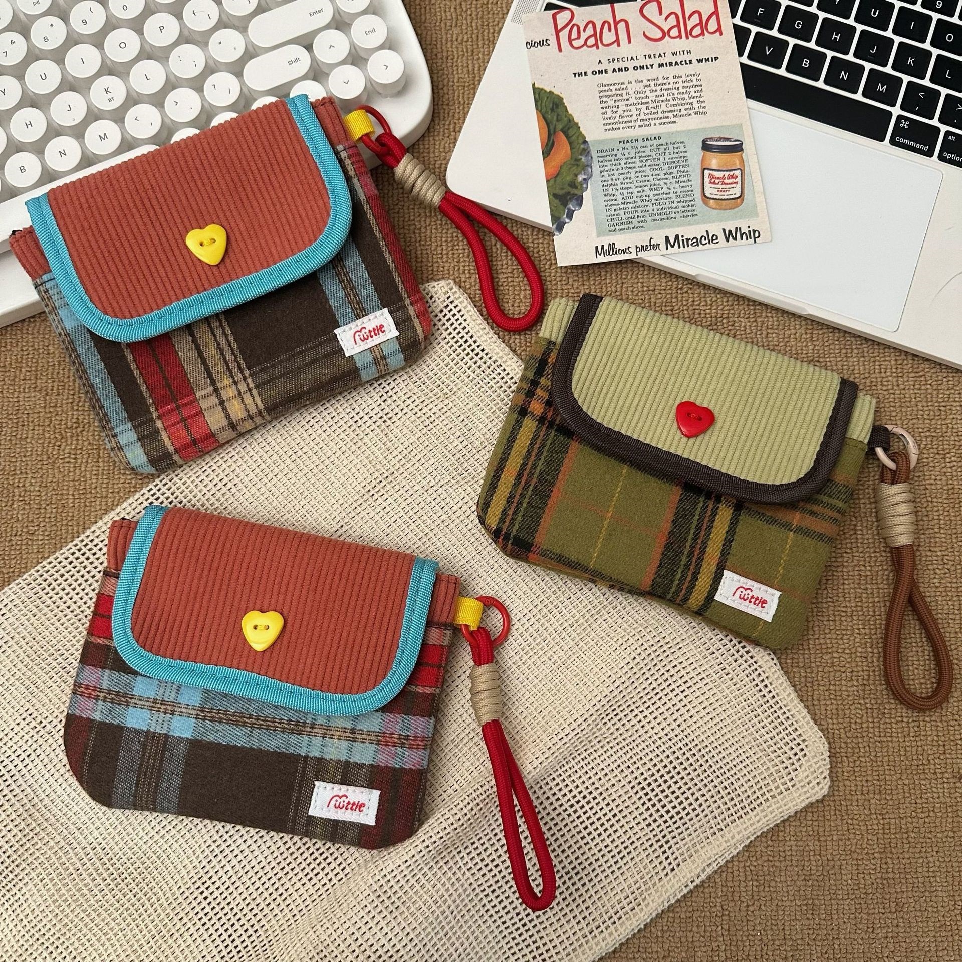 Retro Plaid Mini Mouth Red Bag 2025 New Portable Travel Sundries Storage Bag Earphone Bag Coin Purse
