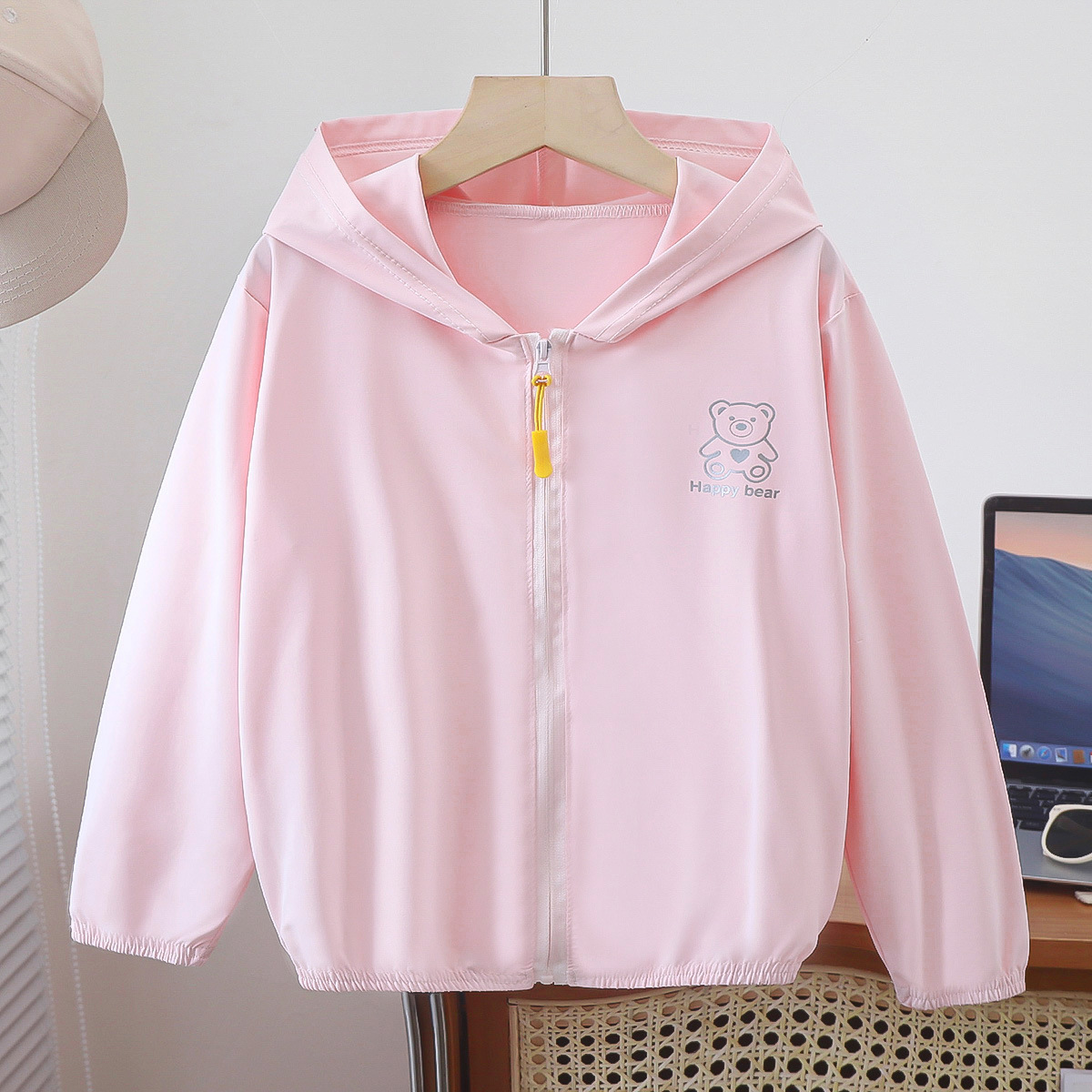 Picture of TikTok Explosions Summer Children's Sunscreen Clothing Ultra-thin Breathable Boys' and Girls' Skin Clothing Beach Outdoor Sunscreen Clothing Factory