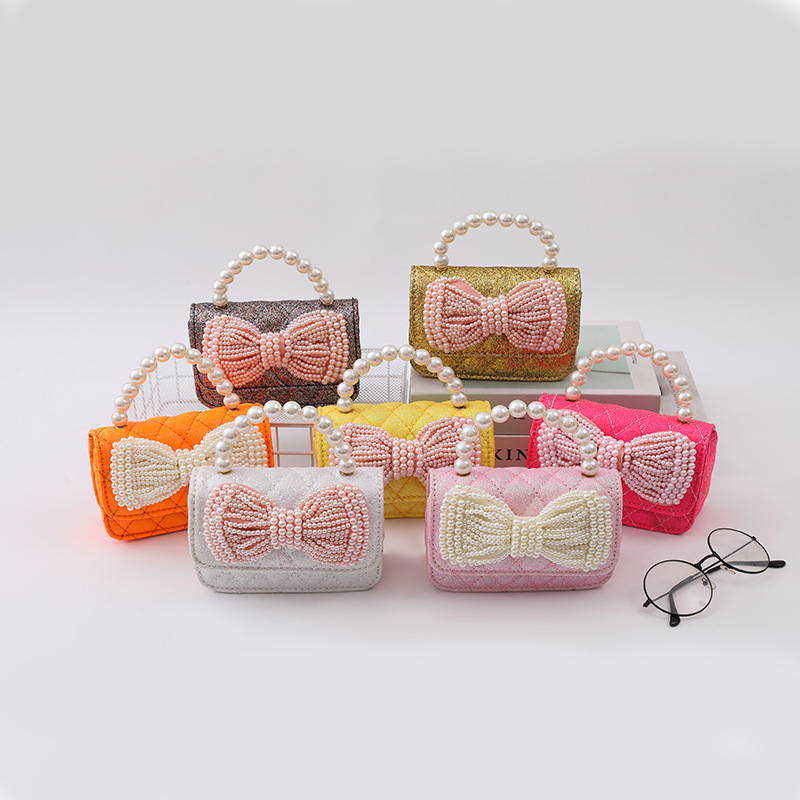 Picture of Fashion Girl Chain Crossbody Bag Distinctive Stylish Little Princess Shoulder Bag Mini Pearl Handbag Accessories Trendy Bag