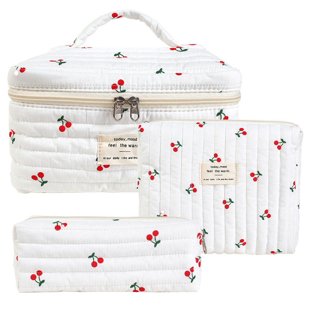 Picture of Cross-border Super New Cotton Cosmetic Bag Niche Portable Washes Storage Bag Floral Ins Cute Quilted
