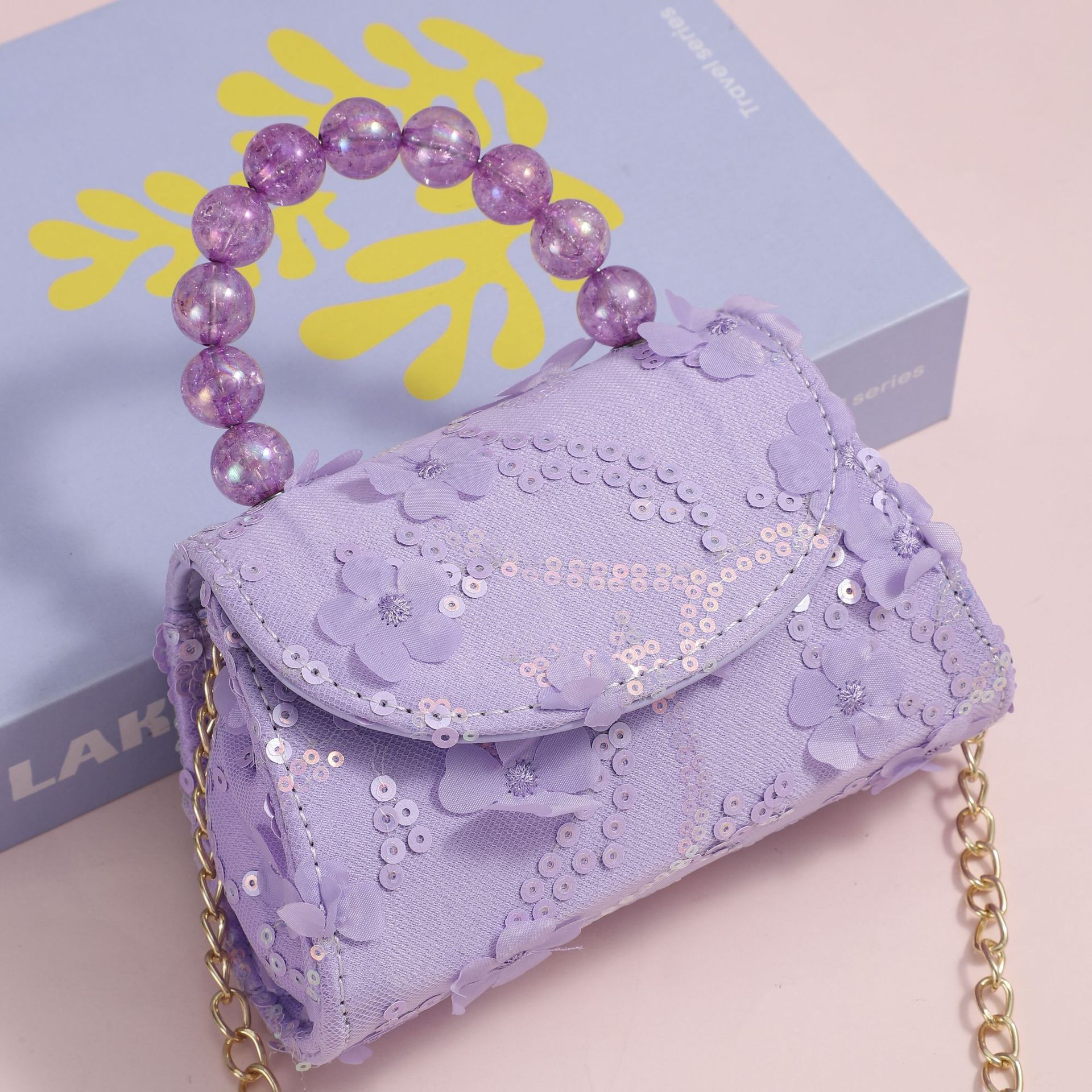 Picture of New cotton and linen material pearl portable metal chain fashion bare bag small square bag shoulder bag foreign trade manufacturers wholesale