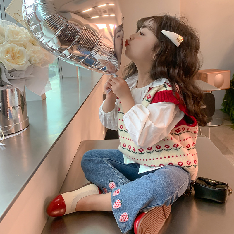 Picture of Korean Style Waistcoat Girls' Knitted Vest Spring and Autumn Outer Wear Sweater V-Neck Children's Waistcoat Children's Flower Waistcoat