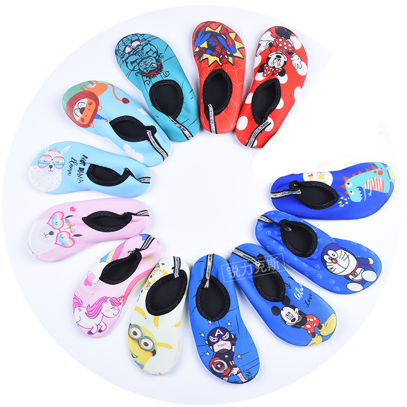 Picture of Cartoon Children's Beach Shoes Hard Sole Wading Shoes Diving Equipment Snorkeling Shoes and Socks Barefoot Swimming Shoes Diving Socks Quick-drying