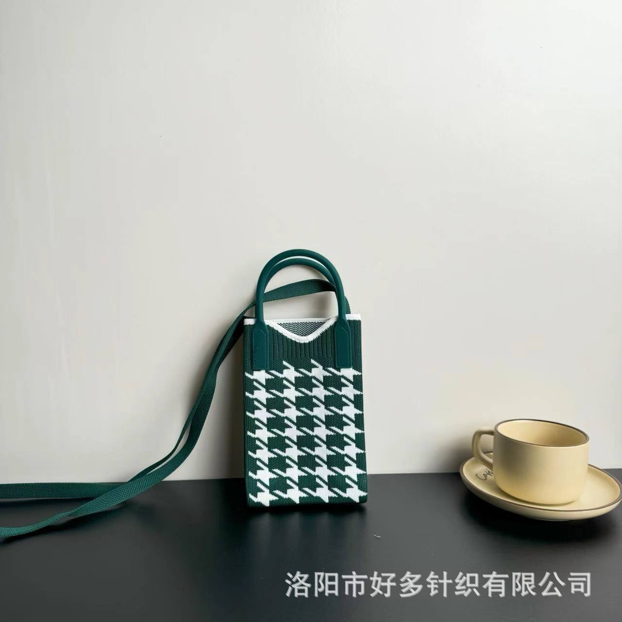 Picture of Advanced Sense Ins Mobile Phone Bag New Cartoon Knitted Bag Dopamine Niche All-match Crossbody Shoulder Bag Handbag