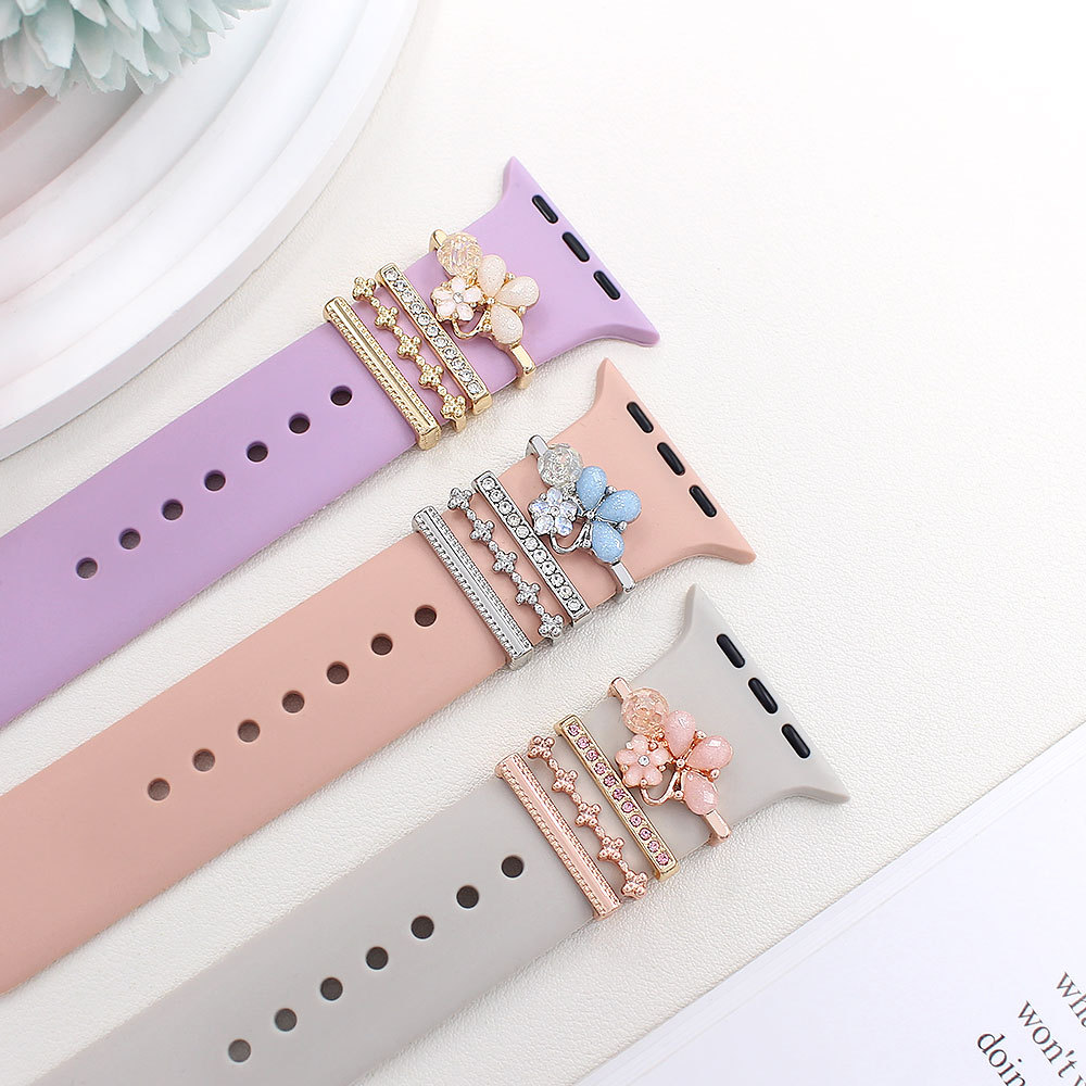Applies to Apple Watch Watch Universal Silicone Strap with Diamond Flower Decoration