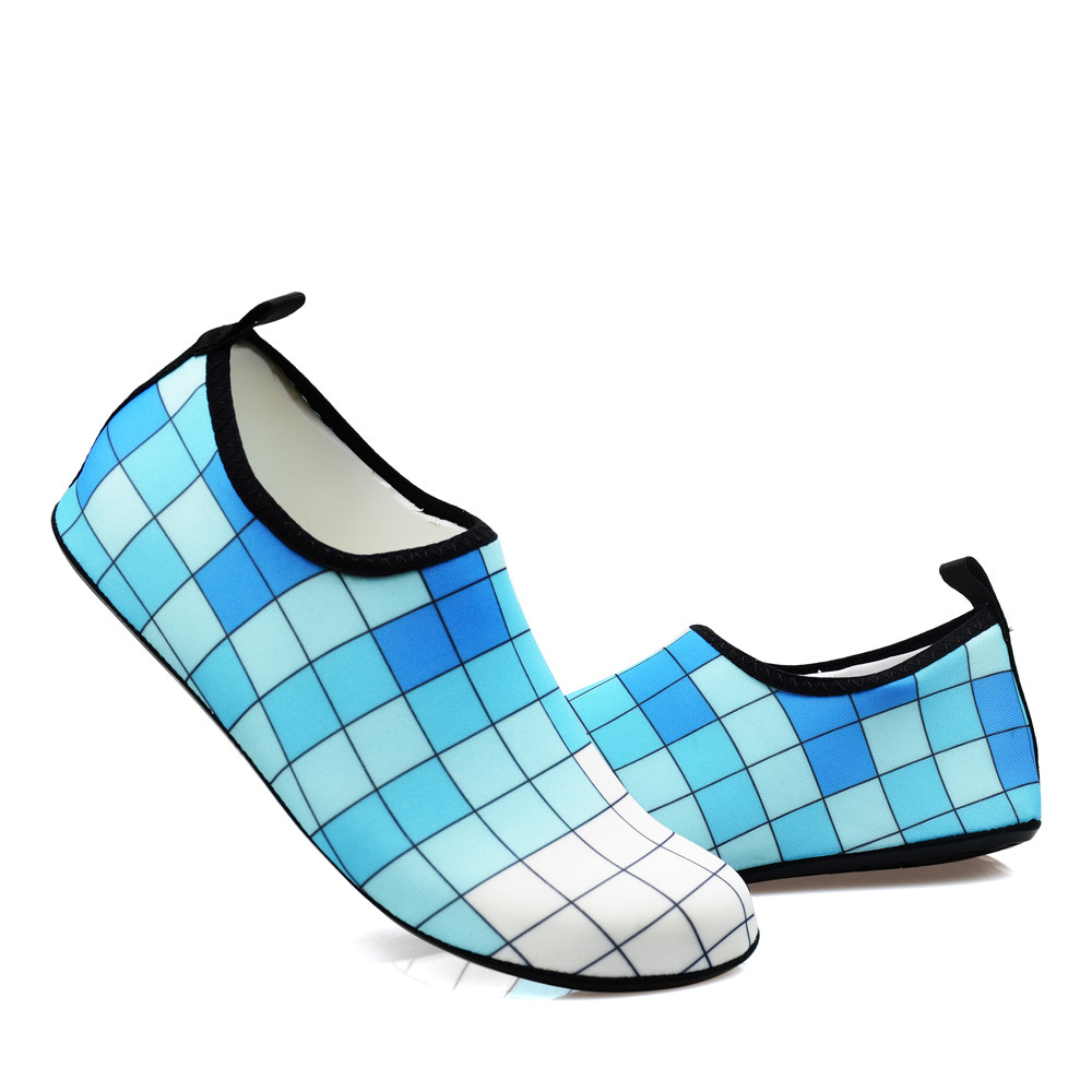 Picture of Wholesale New Summer Men's and Women's Beach Shoes Seaside Diving Rowing Shoes Indoor Running Yoga Shoes in Stock