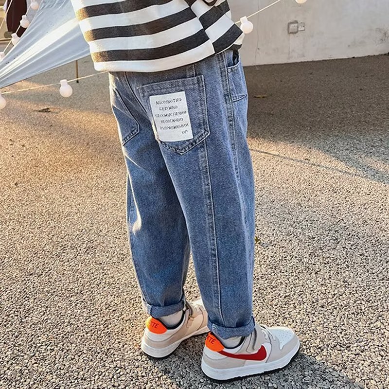 Picture of 2024 Jeans Boys New Loose Straight Gradient Wear-resistant Wide-leg Pants Spring Fashion All-match Trousers