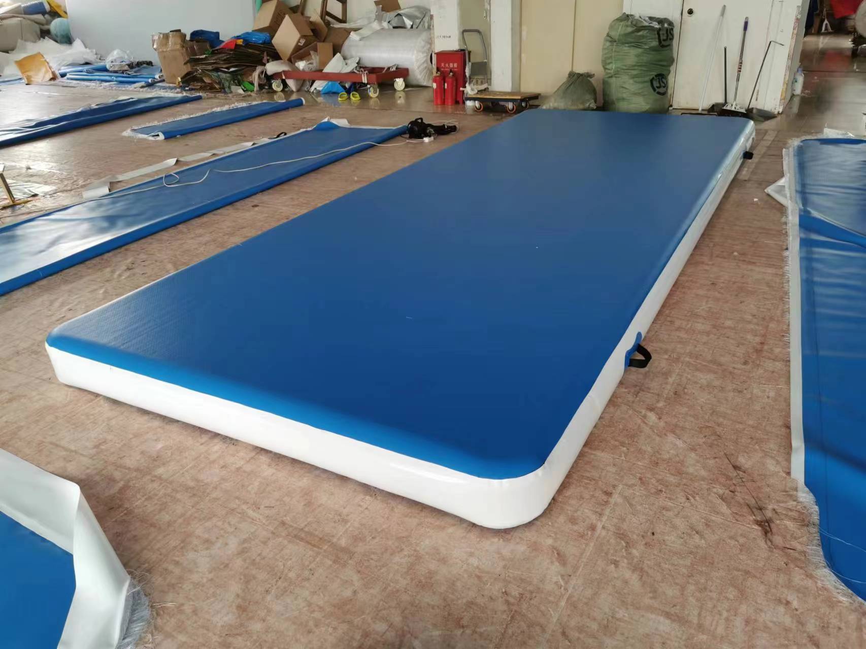 Picture of Somersault Air Cushion Taekwondo Cushion Manufacturer Fitness Sports Stunt Martial Arts Air Cushion Factory Direct Sale