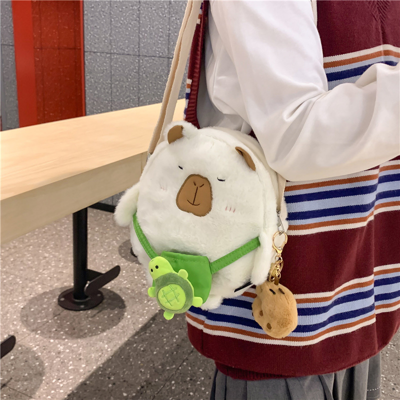 Picture of New Winter Plush Shoulder Bag for Children, Cute Kapibara Bear Crossbody Bag, Fun Casual Coin Purse