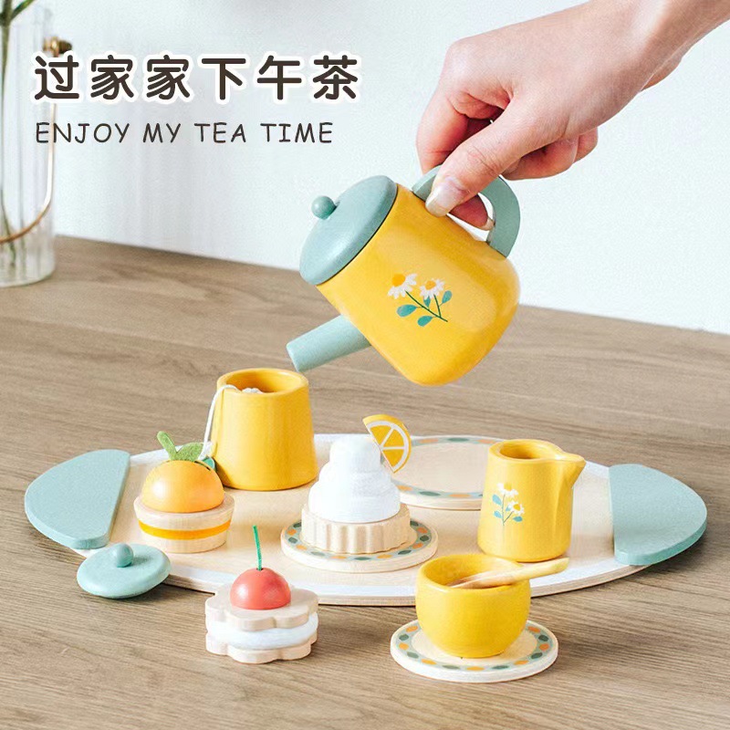 Picture of New wooden play house juicer children's simulation juicer parent-child interaction baby sharing toy kindergarten