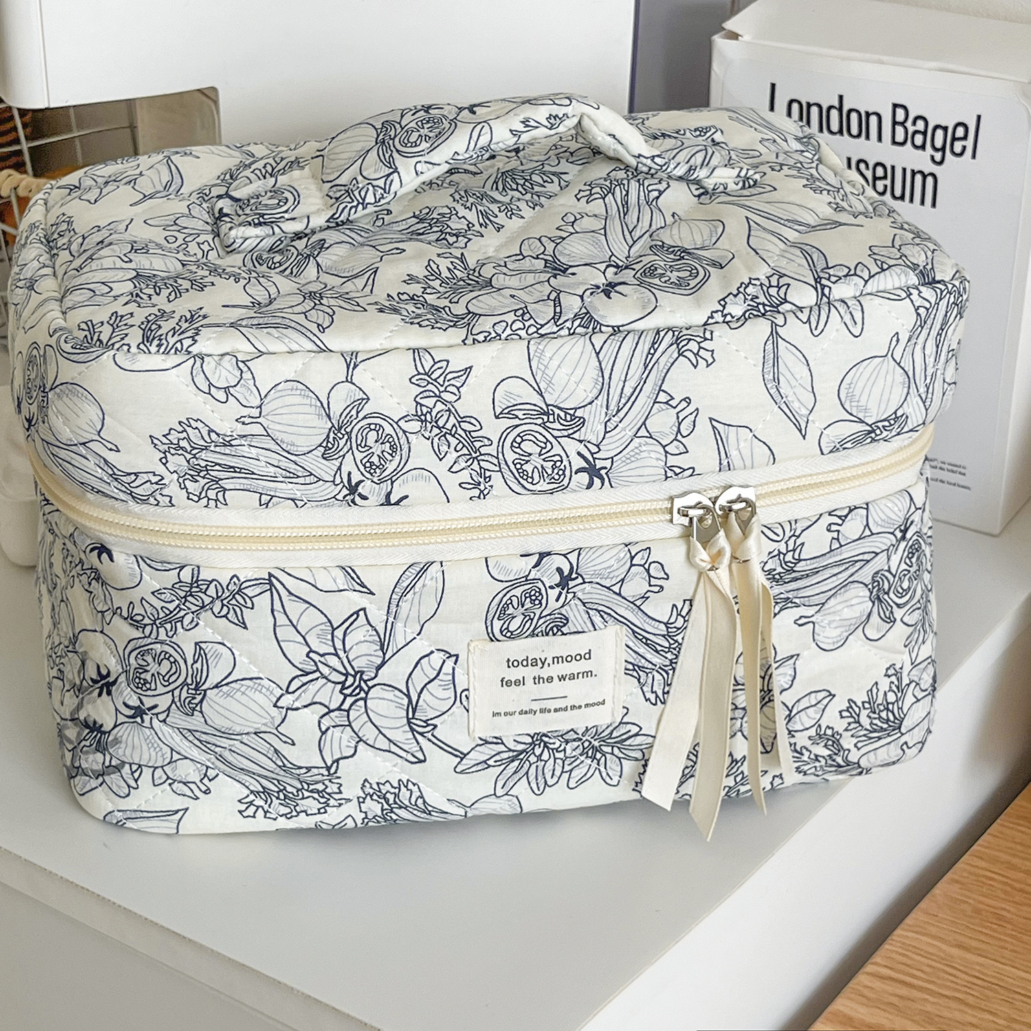 Tea Break Jungle Series Cosmetic Bag for Business Travel Portable Fresh Storage Bag High Color Value Lightweight Skin Care Wash Bag