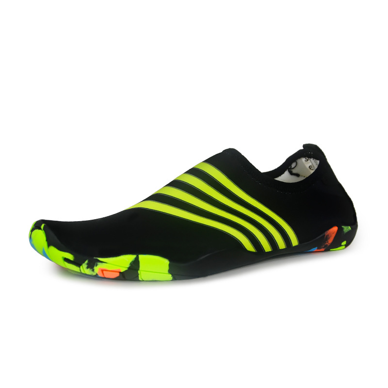 Picture of Couple's large size diving snorkeling shoes outdoor wading shoes beach thick bottom swimming shoes factory wholesale